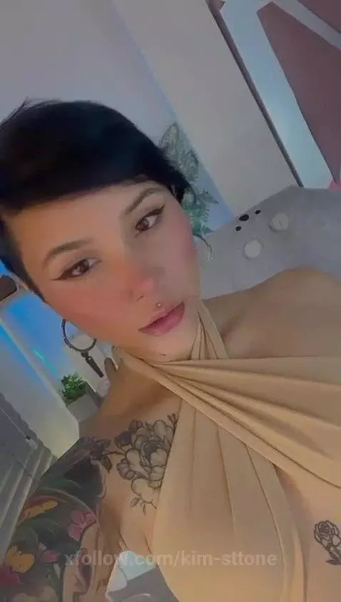 Taste my lips honey ♥ https://www.camsoda.com/kim-sttone by kim-sttone
