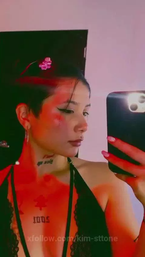 Do you want to see under my lingerie? 😈 https://www.camsoda.... by kim-sttone