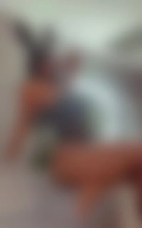 DONT FORGET TO COME TO MY SPECIAL SHOW AT 6PM!💋🔥 by meegan-x