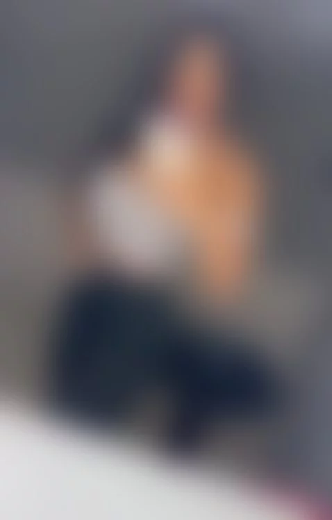 HEY MY LOVES I AM ONLINE COME AND PLAY WITH ME ♥♥♥ KISESS by meegan-x