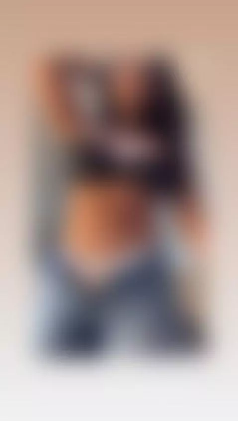 The beautiful babe, I'm gonna live in your dreams by meegan-x