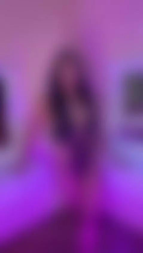 I'M HOT DO YOU LIKE IT? by meegan-x