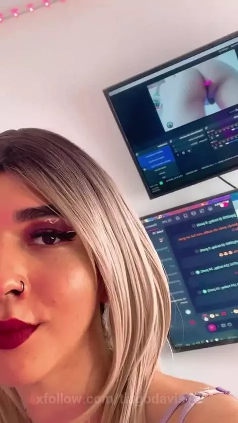 See ya o line? by tiagodavis18