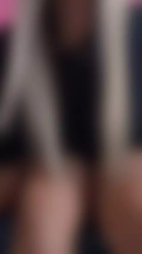 Medellin me pone hot 🔥🔥🔥 by anneaustin