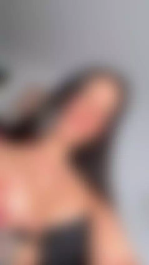 i have your atttention daddy ? by abrilmartinez