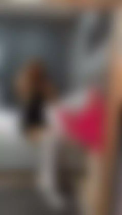 Oh hey guys ! See u here in this night ! kiss 😊💋💋💋 by emillybronte