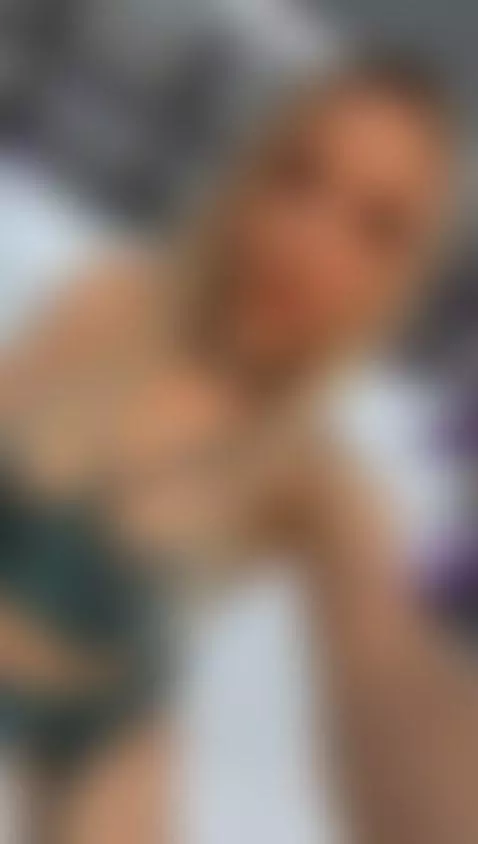 Make me yours, my body needs it. 🥵🔥 Tonight I m online ready... by emillybronte