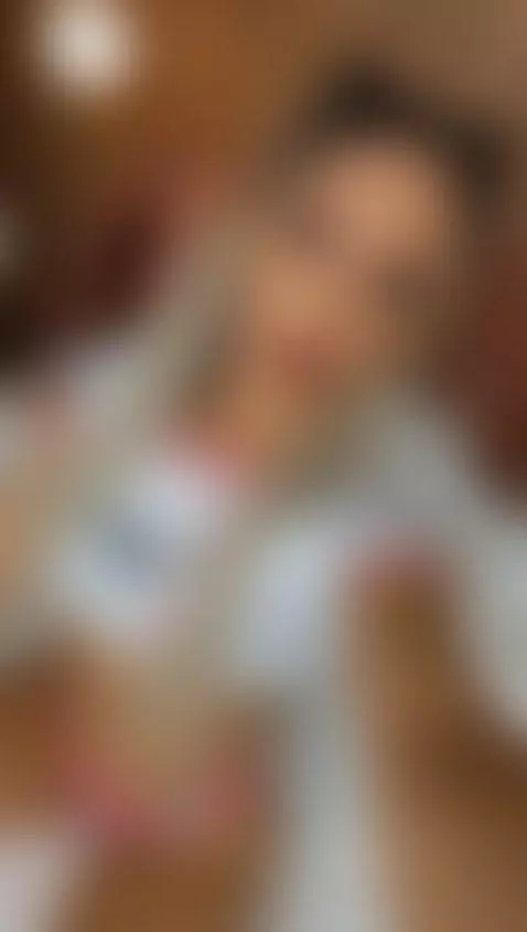 How about a super show with me?  Tonight here 😘😘😘😘 by emillybronte