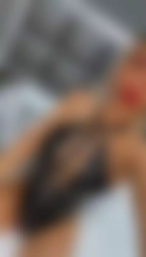 Get over here babe, your hands should be on my body! Online ... by emillybronte