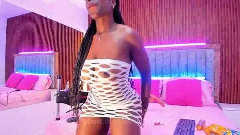 Enjoy my sensual body by bellaebony21