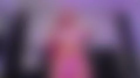 I bet you need to see more of me by lilith-ross