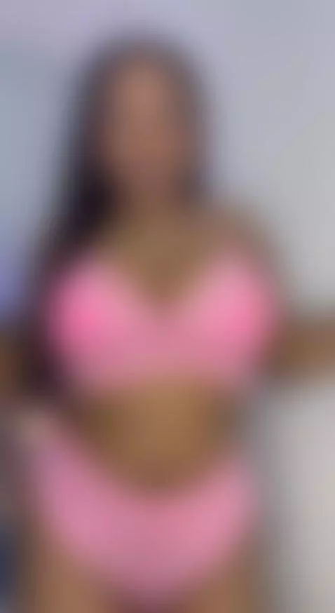 EBONY QUEEN SHAKE HER BIG ASS 🍑 by jackynorris