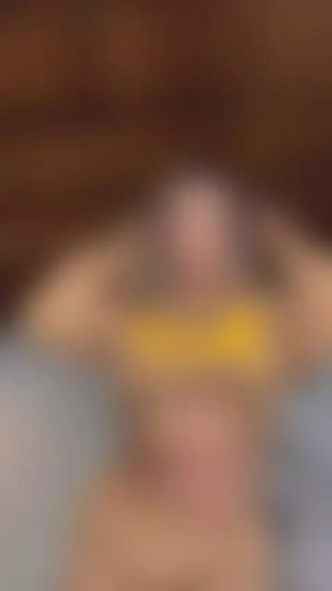 un besote 
camsoda.com/britney-amberr 
#britney-amberr #bigb... by britney-amberr