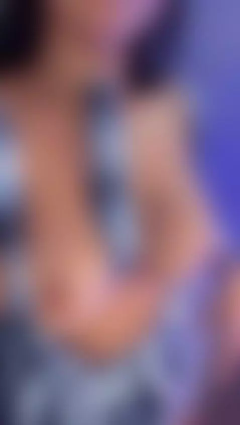 Sin has never seemed so tempting. 😈💋🍒 by sexysistter