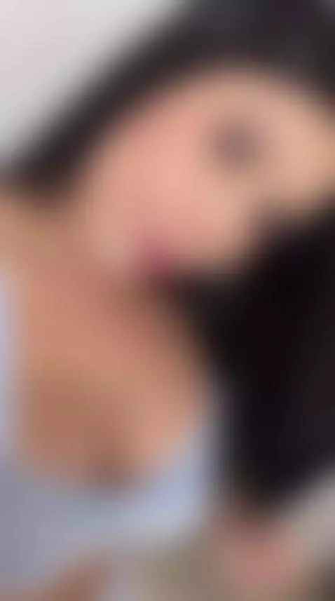 falls at my feet🔥😉 by sexysistter