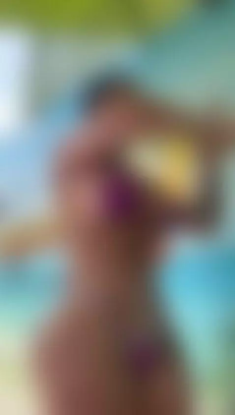 Online now!!! Join me and get ready to cum!! 🥵💣🍒🍆 by sexysistter