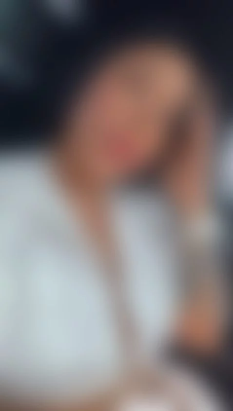 Honey let's play 🍒💋🥰 by sexysistter