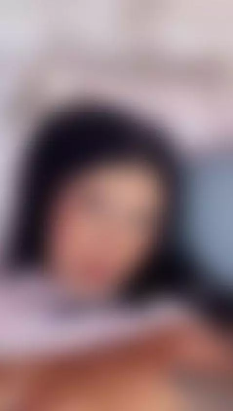 Im so horny right now, Ill be wating for you on my bed 🔥 by sexysistter