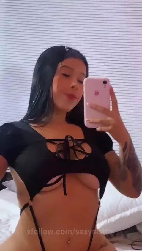 Give me a kiss and then enjoy my body 💋😏🍒 by sexysistter