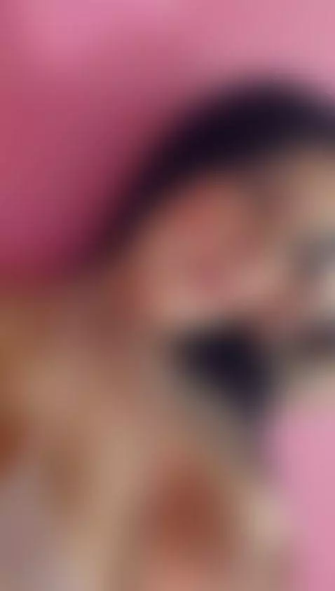 Have you ever seen a goddess in our world? 👄🎶 by sexysistter