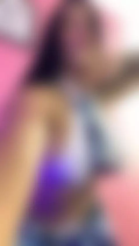 A little dance for you Do you want me?  💜 by sexysistter