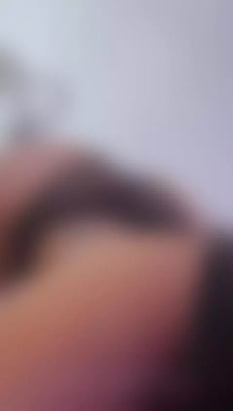 Let your imagination fly and make me yours 🍑 by sexysistter