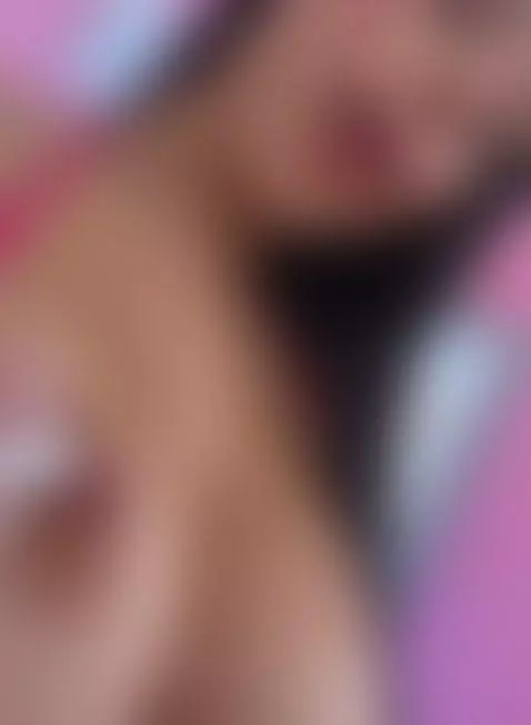 Come play and lick my tits. 🫦🍒 by sexysistter