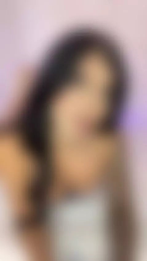 Am i cute?🥹 by liaprada