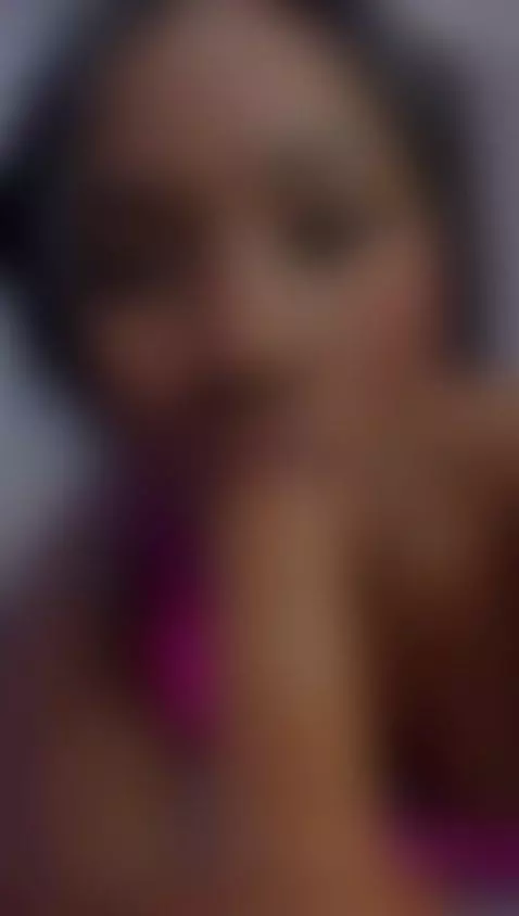 Hey honey come on a give u u best blowjob come on play 🍆 by whitney-wellss