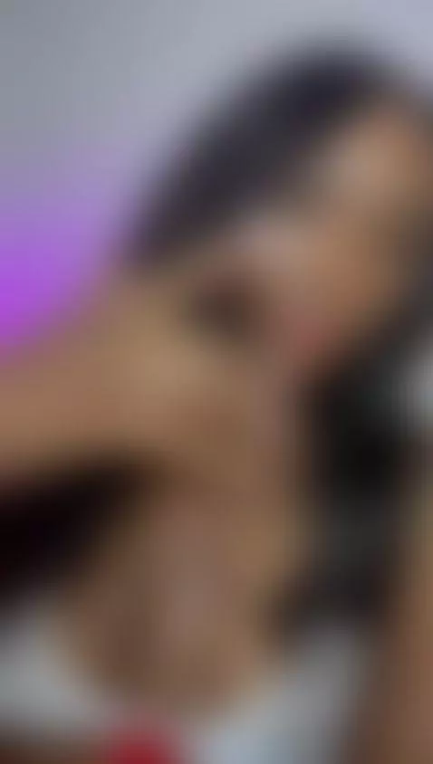 I'm online!! by whitney-wellss