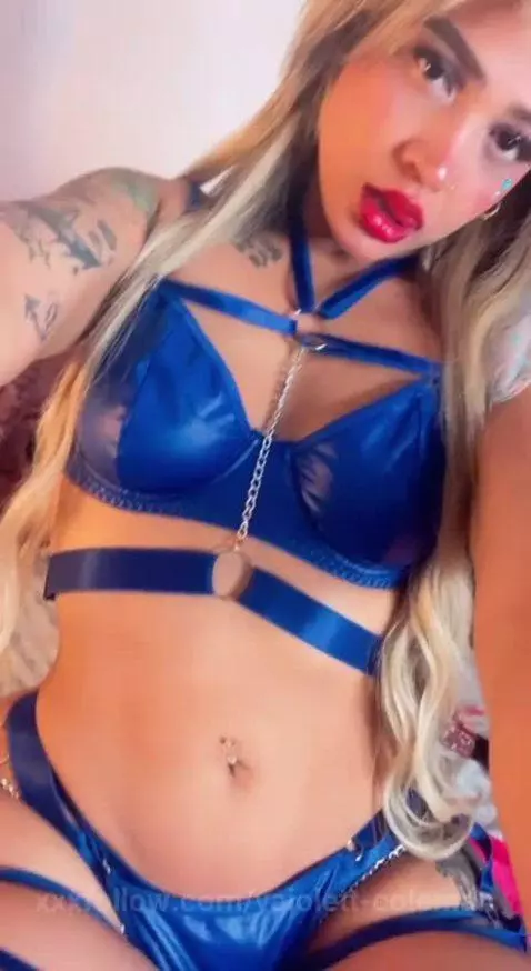 Now after a long weekend... I'm back with you to keep the fu... by vaiolett-coleman