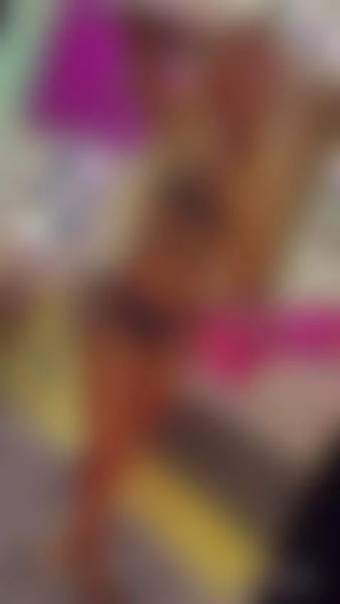 Online guys! A big kiss and I'll wait for you in my living r... by vaiolett-coleman