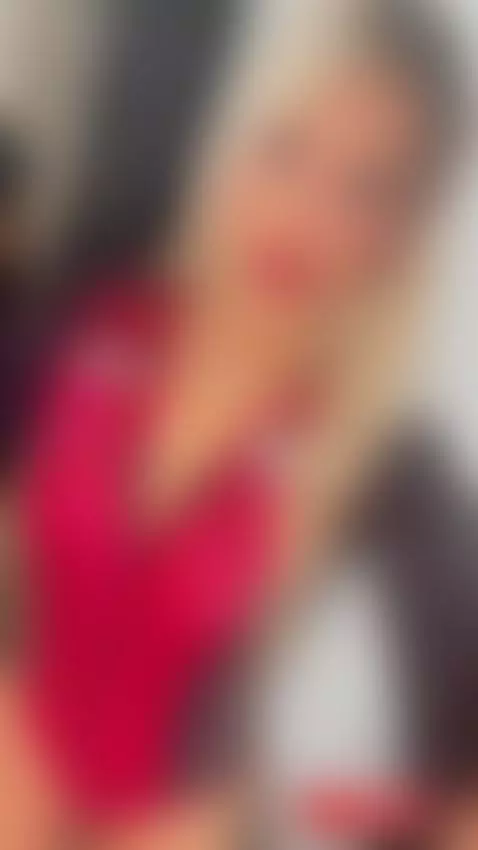 Good night guys. I'm already online to enjoy an incredible n... by vaiolett-coleman