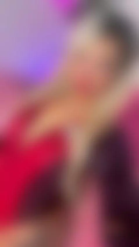 Buenas noches chicos. Estoy lista para divertirme con todos ... by vaiolett-coleman