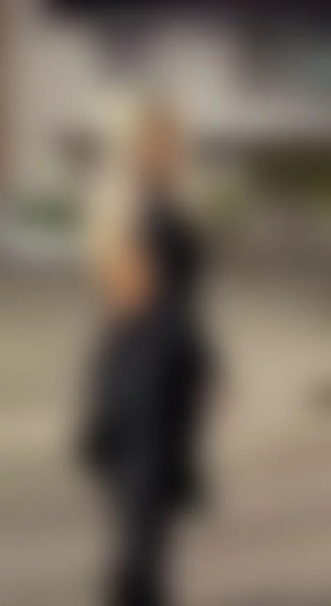 Bad girl in the street 💣🏴‍☠️🌚🌃🖤💀 by cleojhonson