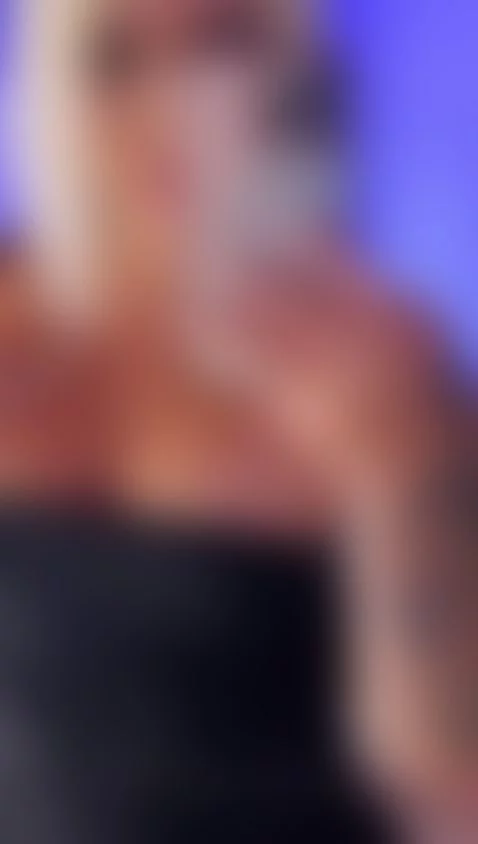 Let's live a night full of pleasure, may the fire consume us... by cleojhonson