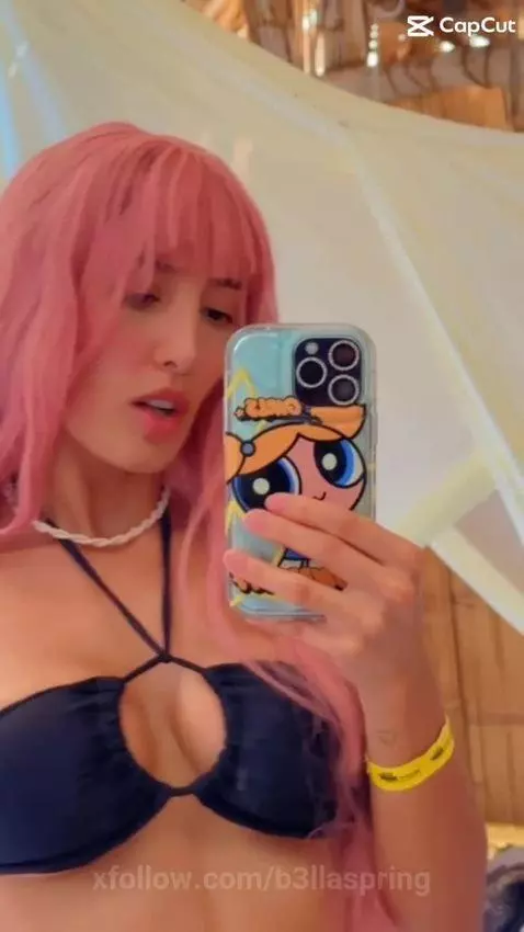 Pink hair ☺️ by b3llaspring