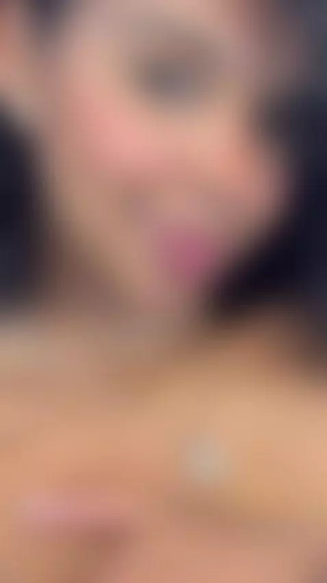 I online, come here! by lisa-mendez