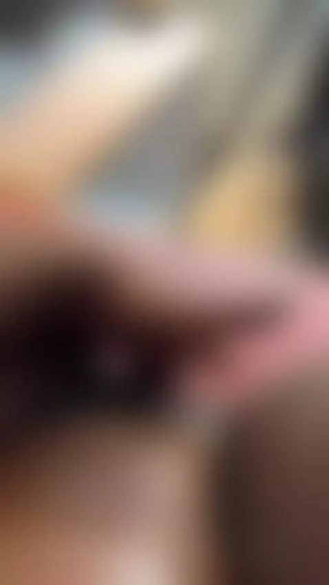 My juicy pussy would prefer your dick 🍆 by brunna-brownn
