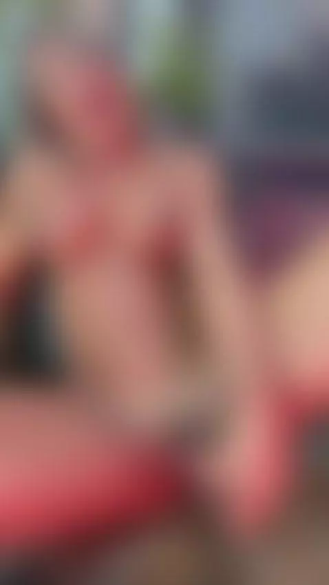 Come and eat my big and juicy pussy! by christiekroes