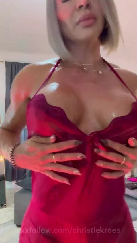 Undress me and Make me love! by christiekroes