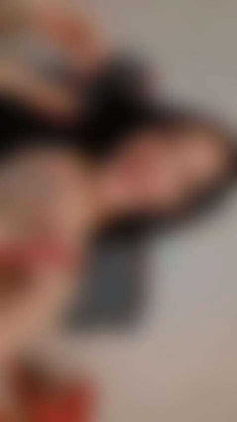 Online 🎄🎄 by oh-sharon