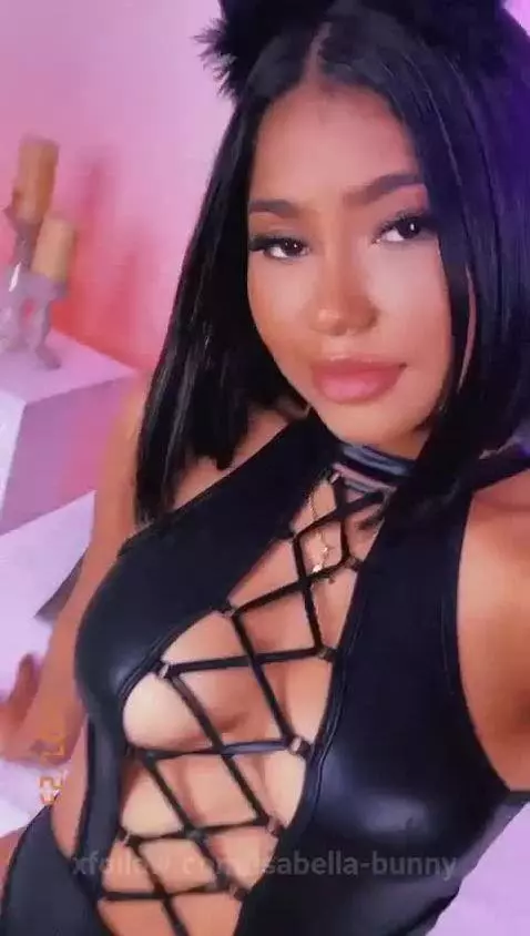 Sexy and erotic by isabella-bunny