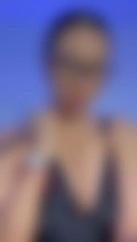 I can be 24/7 for you and kiss you all the weekend 🍒🫧 by leahmarsh