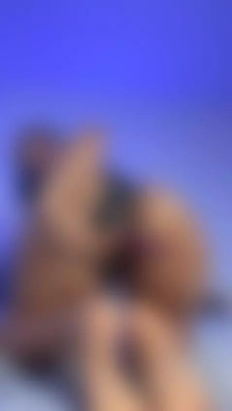 I need a hand... by leahmarsh