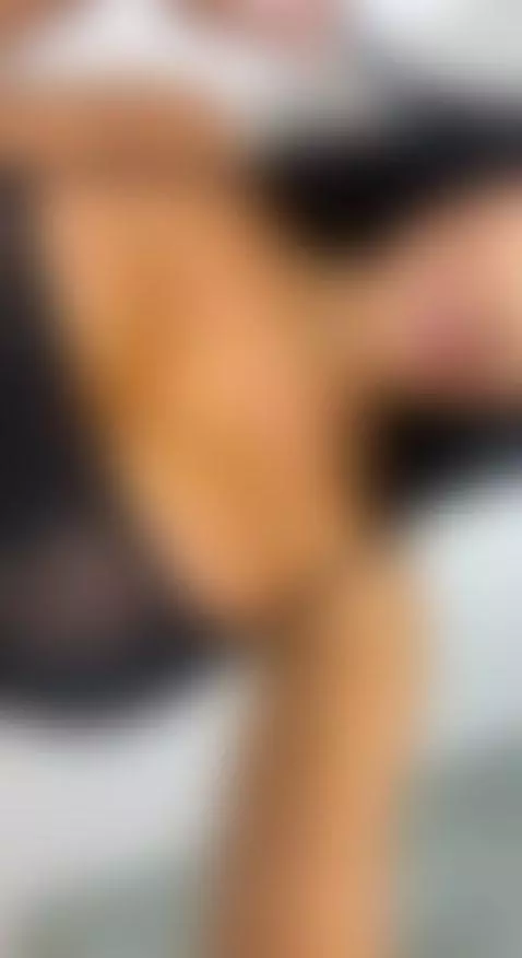 Hi guys !!! Online and so horny , come here !! mwah 💋😘😘 by sellenasky