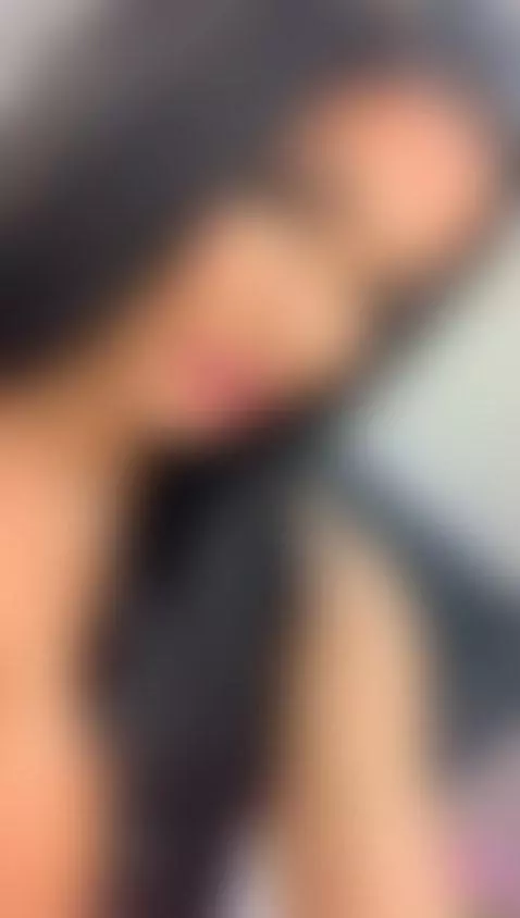 Kiss u babe and see u in my room !!! My pussy is so wet ...h... by sellenasky