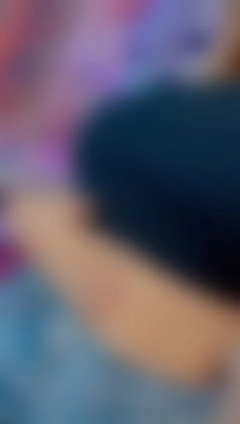 Let's start the week together by emmaa-hostt