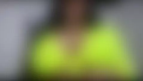 your girl online 💚💛 by wandaxs69