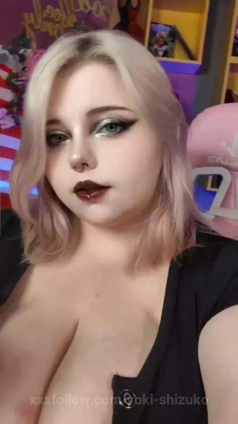 redlips, bbw, ahegao by yoki-shizuko